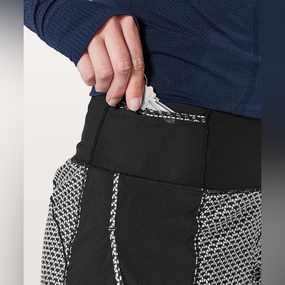 Lululemon Athletica White and Black Perforated Design Real Quick Shorts Size 6 - Picture 6 of 13